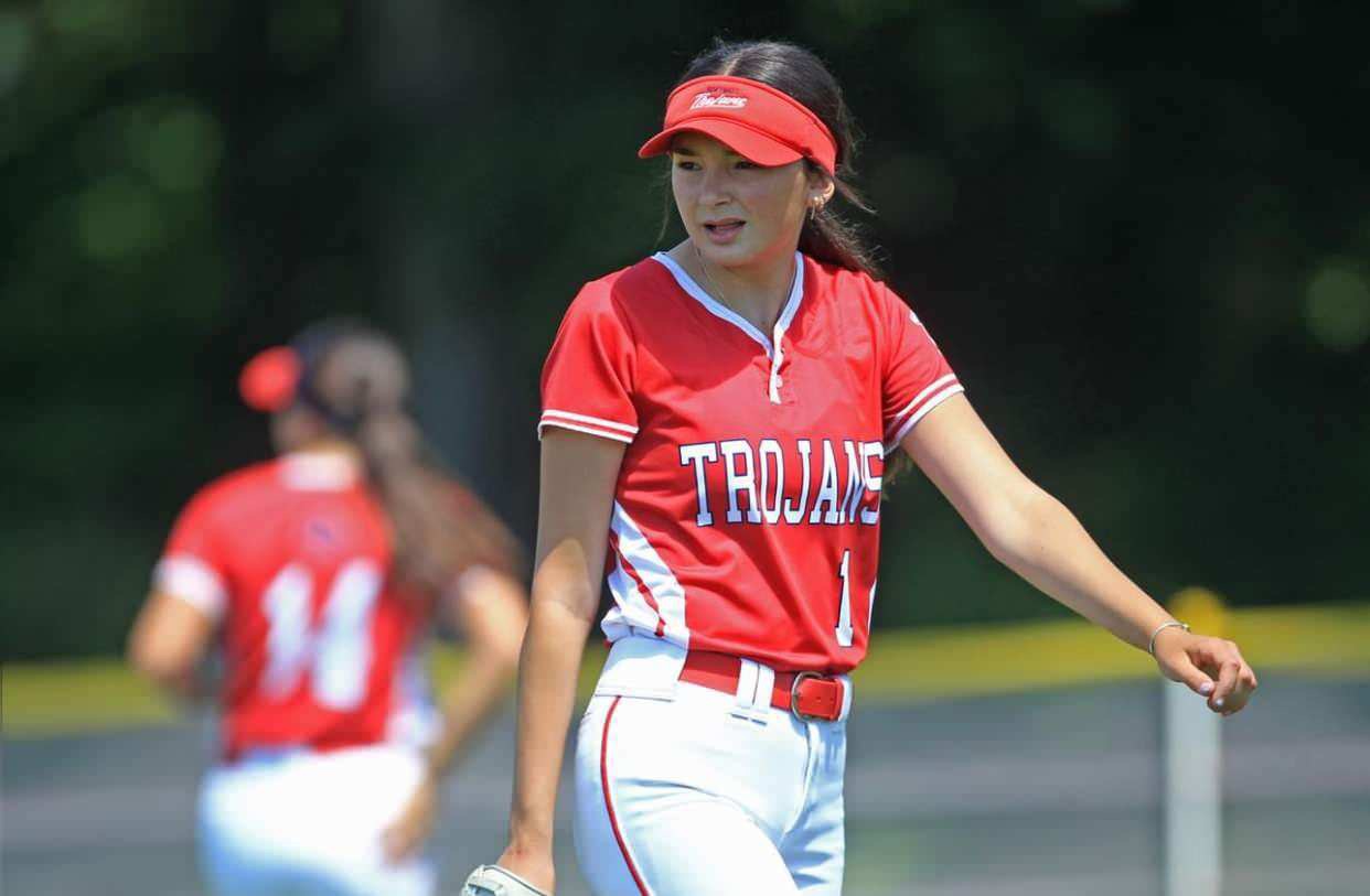 Check out the photos and videos of the softball recruiting profile Claire Roy